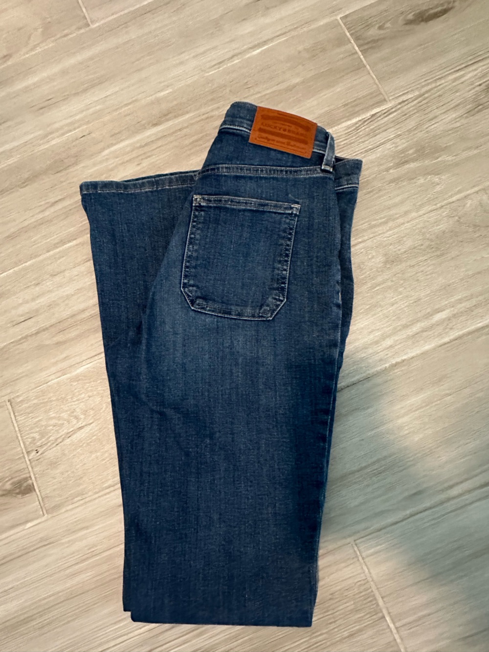 Lucky Brand Women's Dark Blue Flare Jeans Stevie